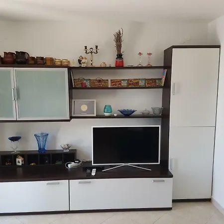 Apartment Mirjana *